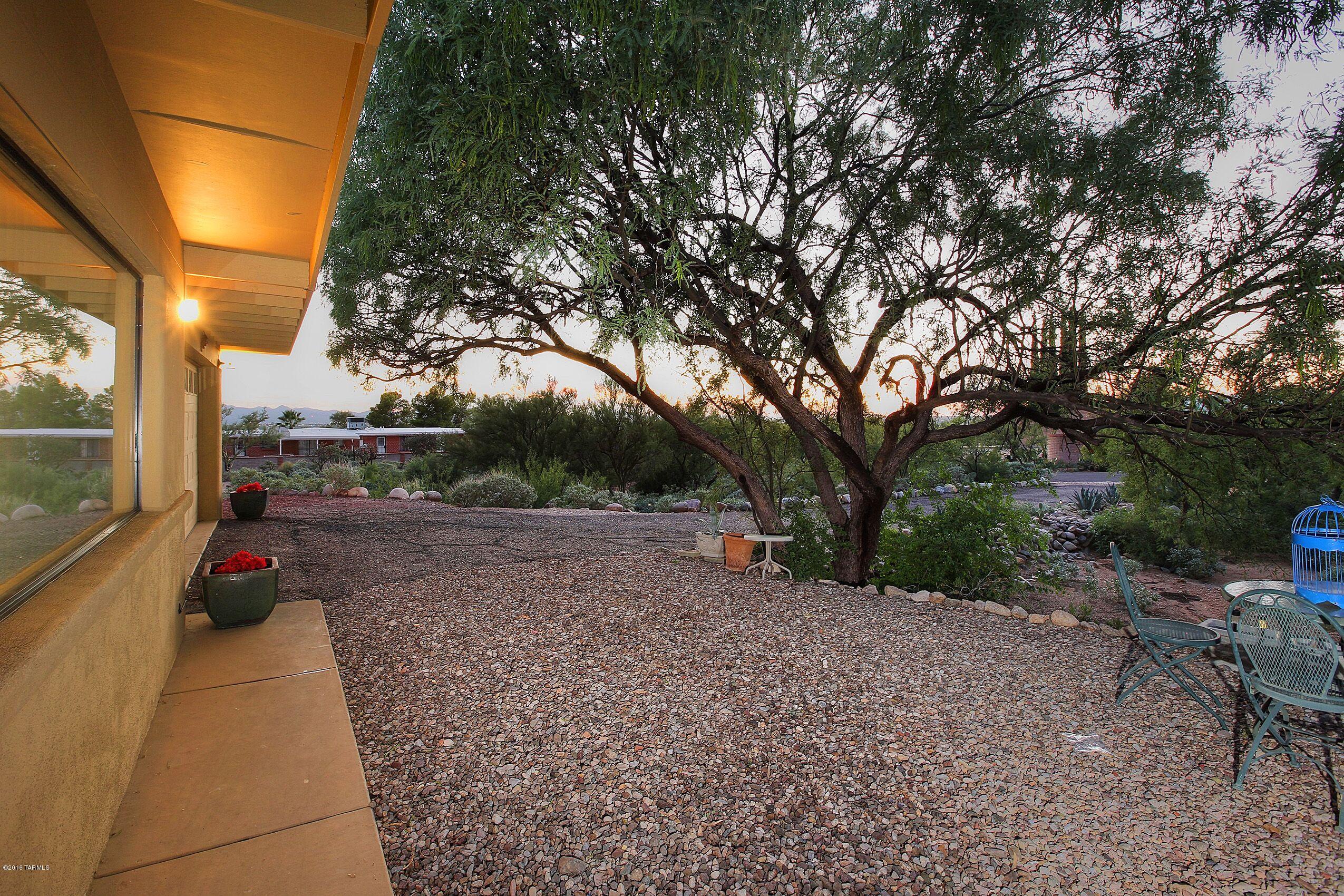 540 East Rancho Catalina Place Tucson, AZ 85704 - Photo 3 of 28