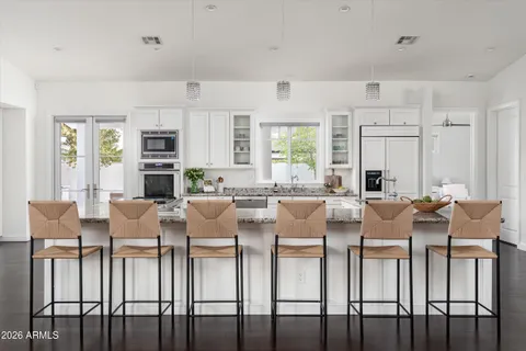 $1,998,900 | 5201 East Weldon Avenue, Phoenix, AZ 85018