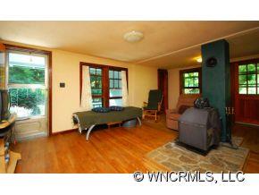 99 Riddle Branch Road Burnsville, NC 28714 - Photo 5 of 12 Gallery Image 5