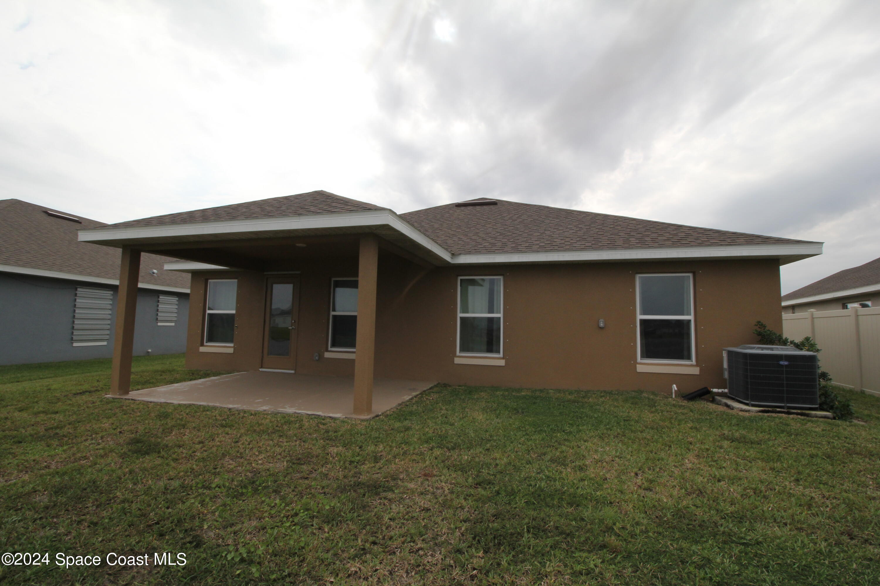 2513 Pinwherry Street Palm Bay, FL 32907 - Photo 20 of 22 IMG_2595