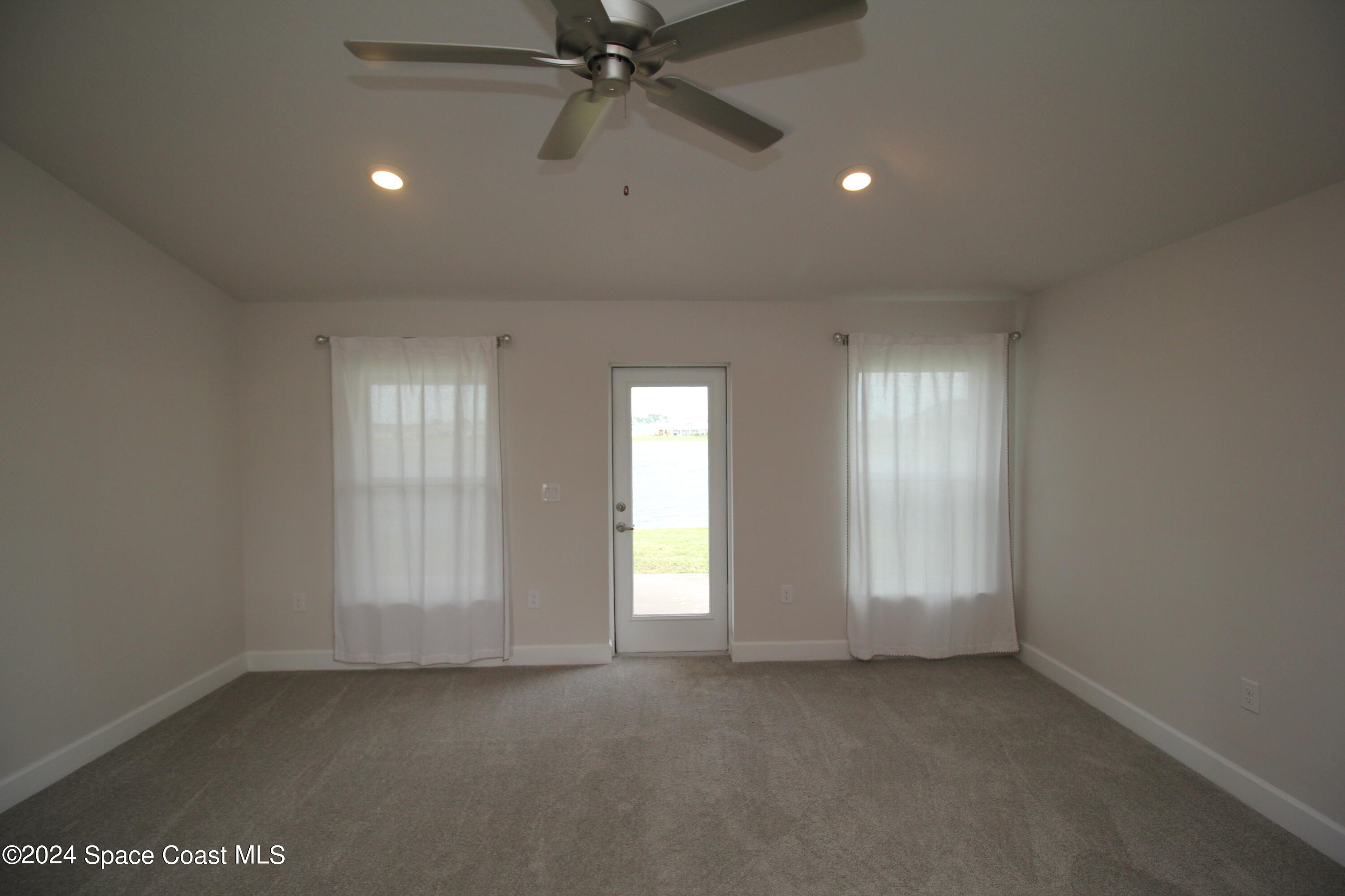 2513 Pinwherry Street Palm Bay, FL 32907 - Photo 5 of 22 IMG_2579