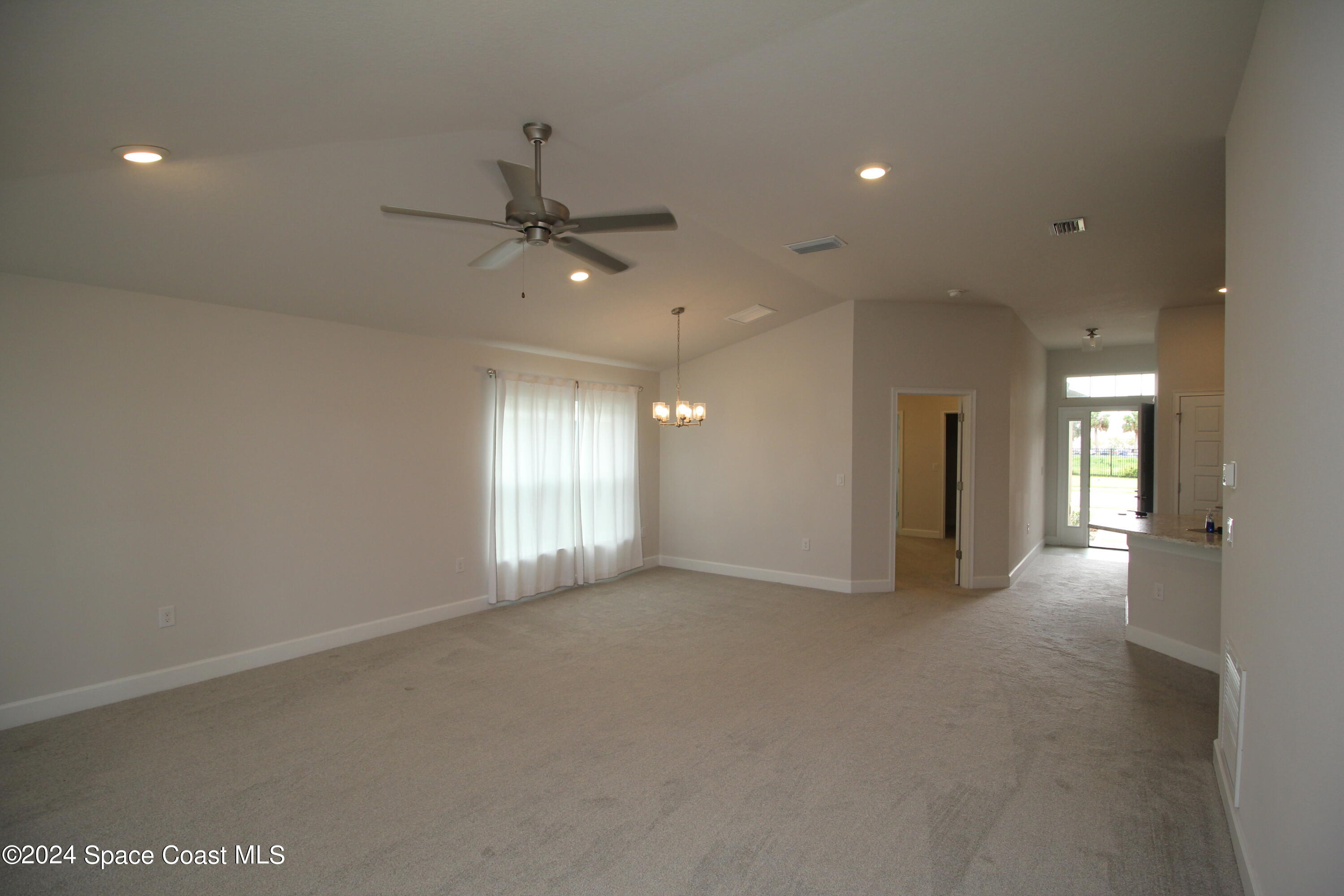 2513 Pinwherry Street Palm Bay, FL 32907 - Photo 6 of 22 IMG_2580