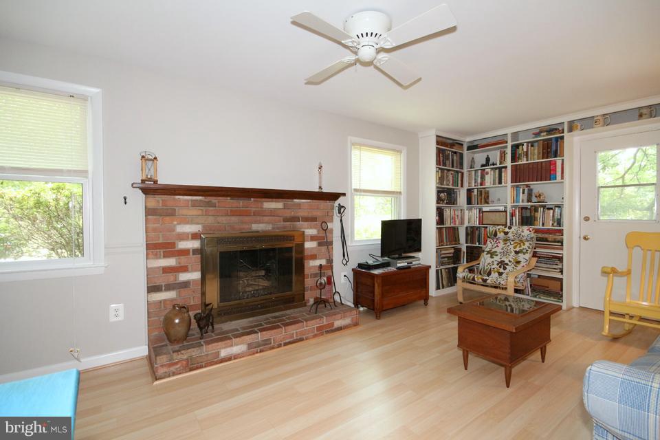 7008 Gillings Road Springfield, VA 22152 - Photo 14 of 27 Family Room