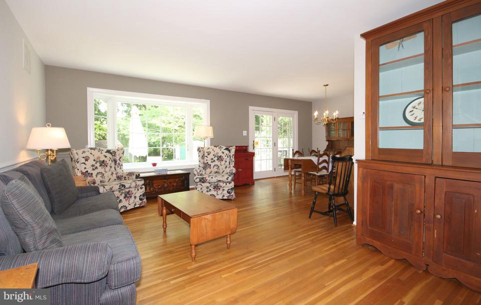7008 Gillings Road Springfield, VA 22152 - Photo 3 of 27 Living Room