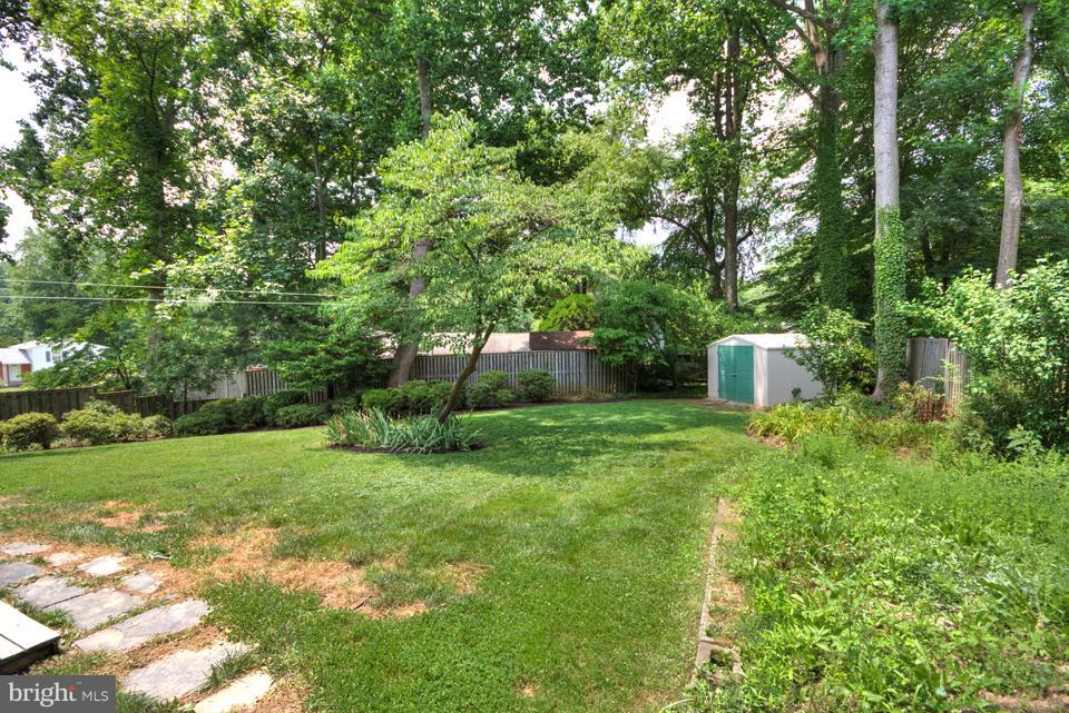 7008 Gillings Road Springfield, VA 22152 - Photo 25 of 27 Exterior (Rear)