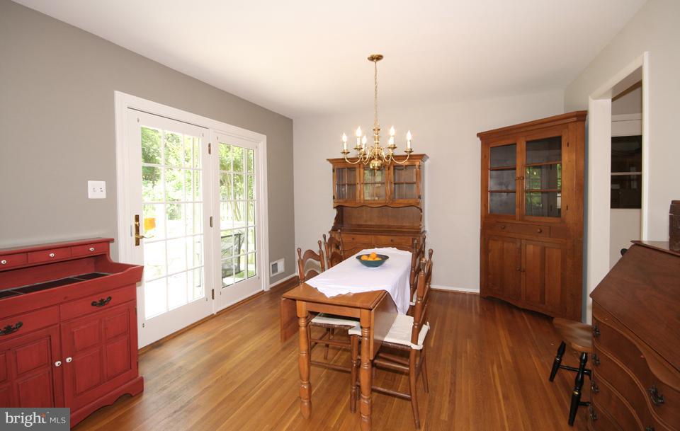 7008 Gillings Road Springfield, VA 22152 - Photo 6 of 27 Dining Room