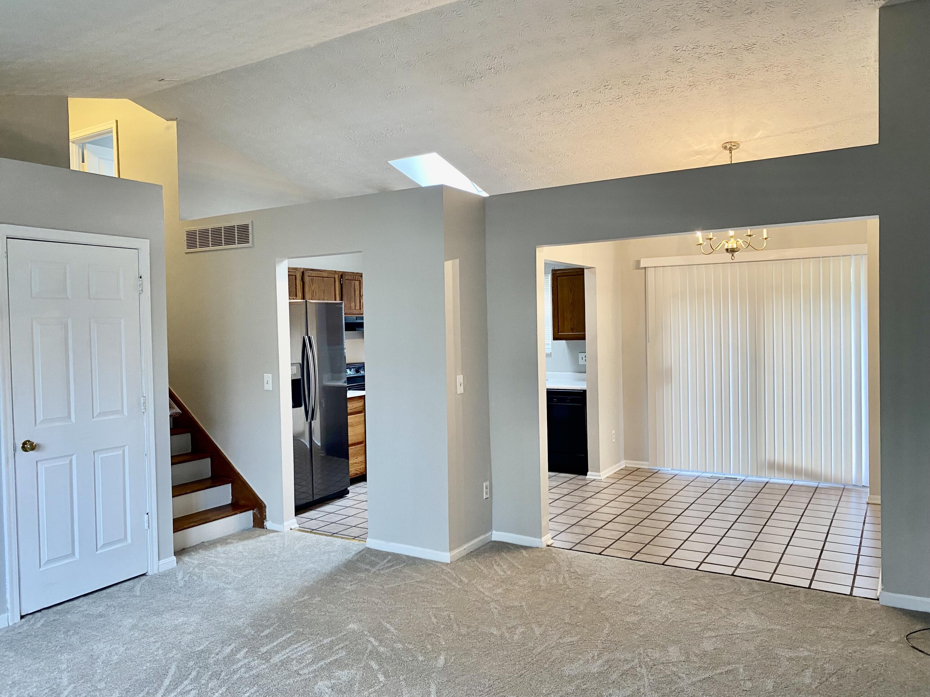 2719 Ridgecrest Lane Covington, KY 41017 - Photo 2 of 19