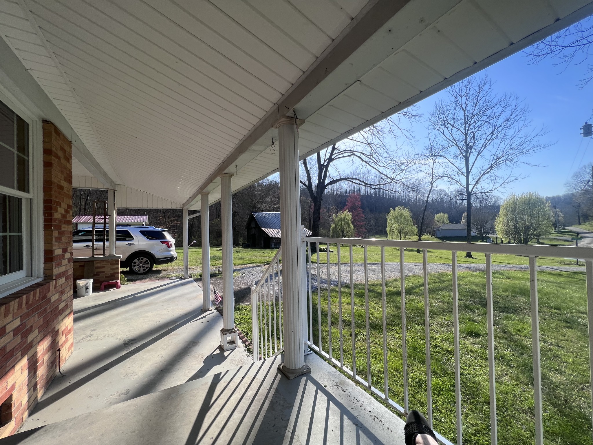 285 Spring Creek Road Lawrenceburg, TN 38464 - Photo 6 of 45 a view of a porch