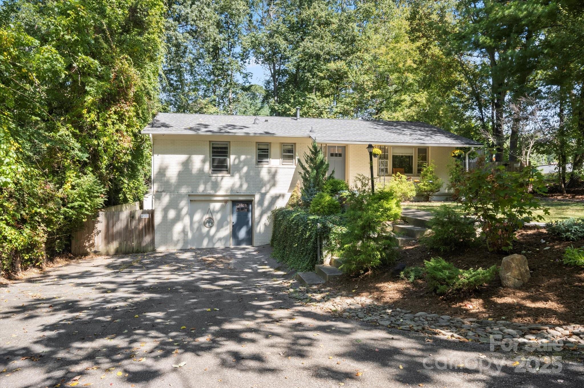 196 Weston Road Arden, NC 28704 - Photo 2 of 37