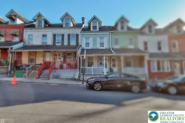 $1,800 | 422 Market Street, Allentown, PA 18103