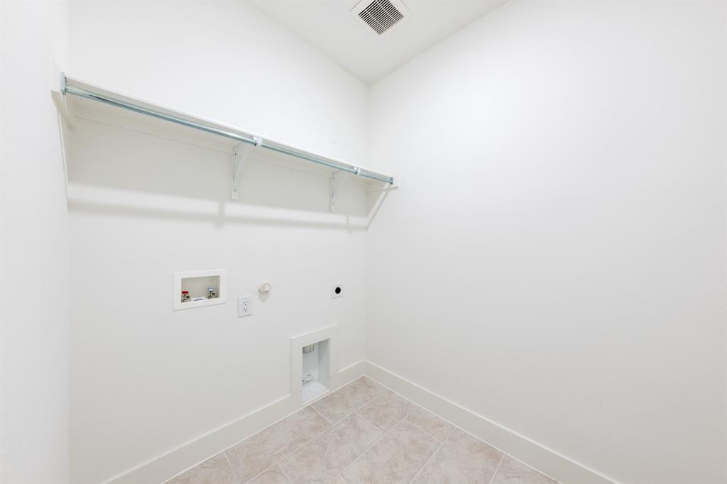 1606 Bulls Eye Road Mansfield, TX 76063 - Photo 23 of 27 a view of small space