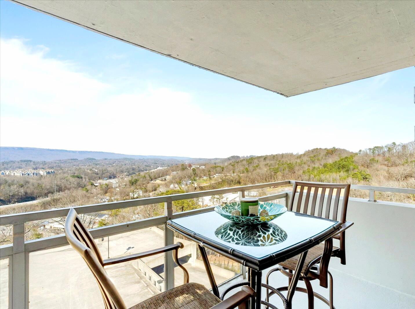 1131 Stringers Ridge Road, Unit 10B Chattanooga, TN 37405 - Photo 21 of 40 2882