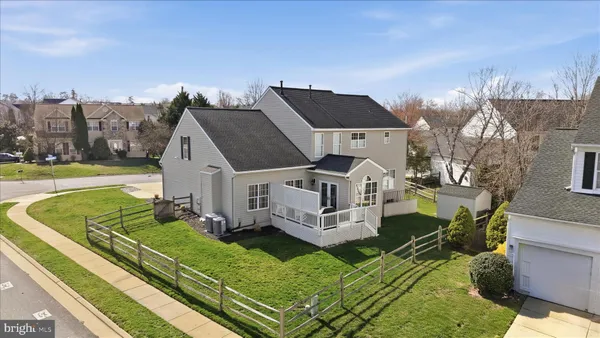 $1,075,000 | 18714 Drummond Place, Leesburg, VA 20176