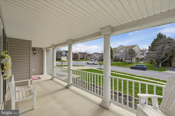$1,075,000 | 18714 Drummond Place, Leesburg, VA 20176