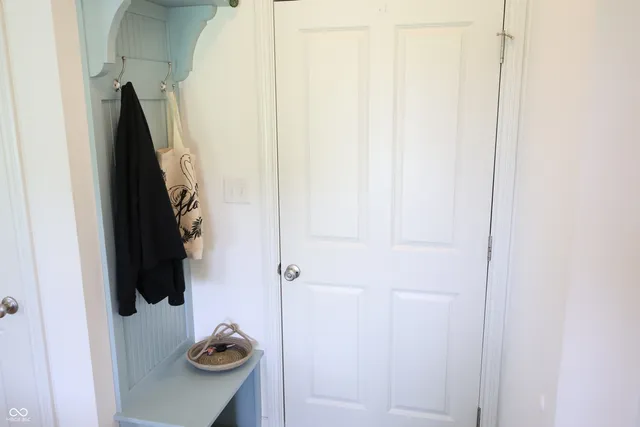 $399,900 | 1421 East Co Road 1000 South, Clayton, IN 46118