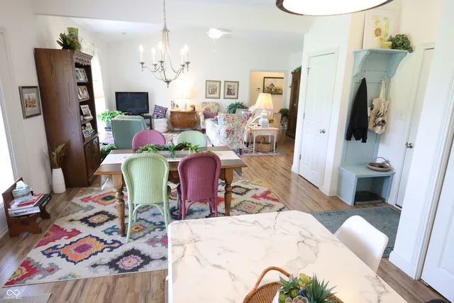 $399,900 | 1421 East Co Road 1000 South, Clayton, IN 46118