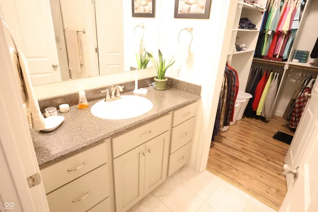 $399,900 | 1421 East Co Road 1000 South, Clayton, IN 46118