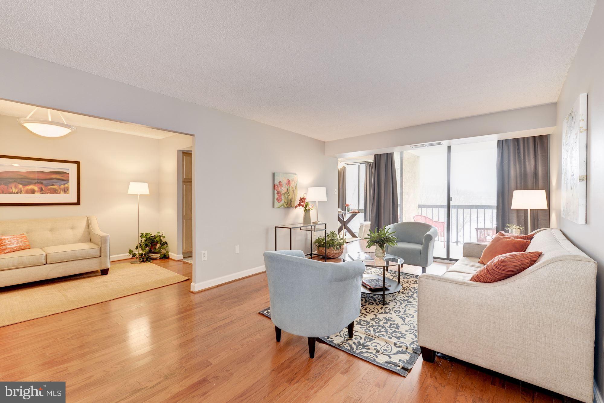 4500 South Four Mile Run Drive, Unit 202 Arlington, VA 22204 - Photo 4 of 26 Living Room