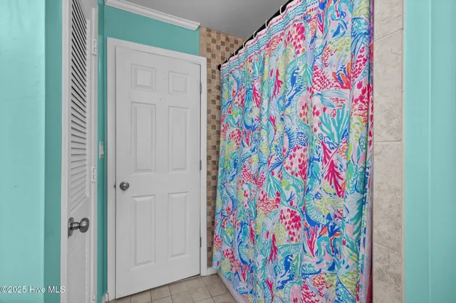 $749,000 | 124 Oakleaf Drive, Pine Knoll Shores, NC 28512