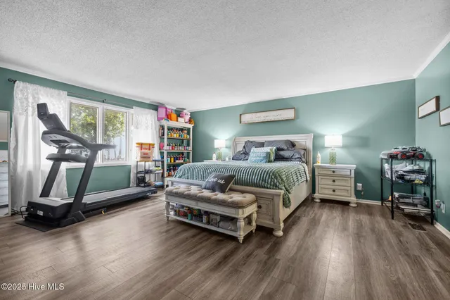 $749,000 | 124 Oakleaf Drive, Pine Knoll Shores, NC 28512