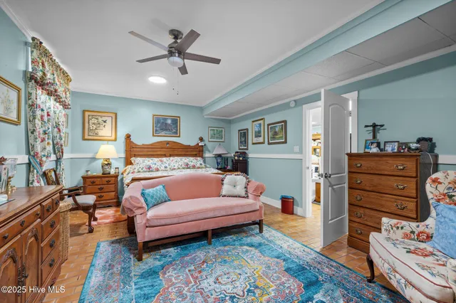 $749,000 | 124 Oakleaf Drive, Pine Knoll Shores, NC 28512