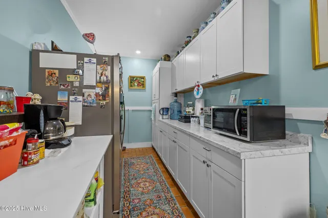 $749,000 | 124 Oakleaf Drive, Pine Knoll Shores, NC 28512