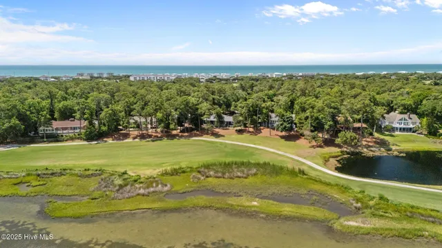 $749,000 | 124 Oakleaf Drive, Pine Knoll Shores, NC 28512