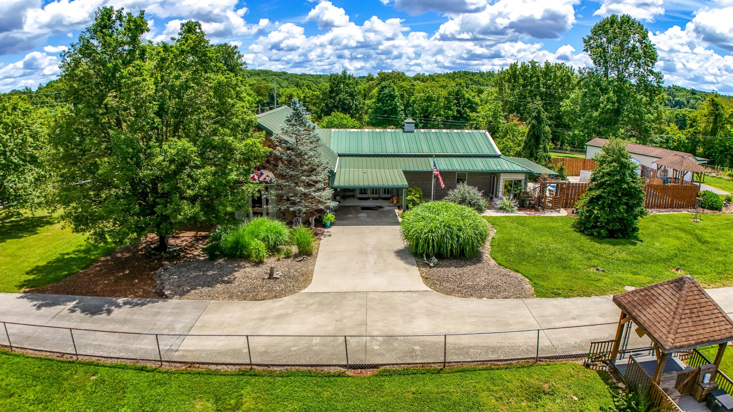 2619 County Farm Road London, KY 40741 - Photo 34 of 53 LightroomRealEstateEdits-2
