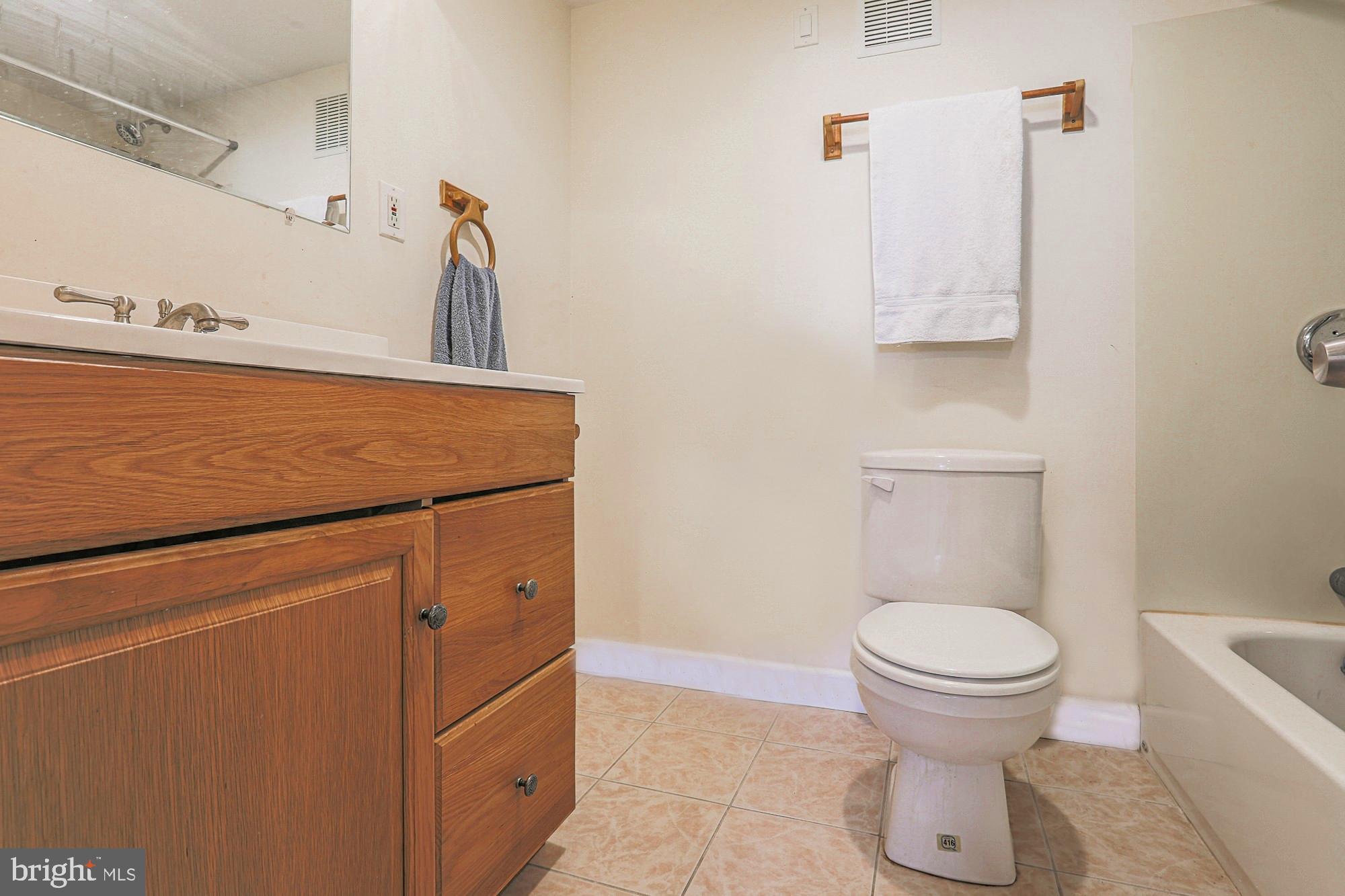 1738 Pin Oak Road Baltimore, MD 21234 - Photo 14 of 29