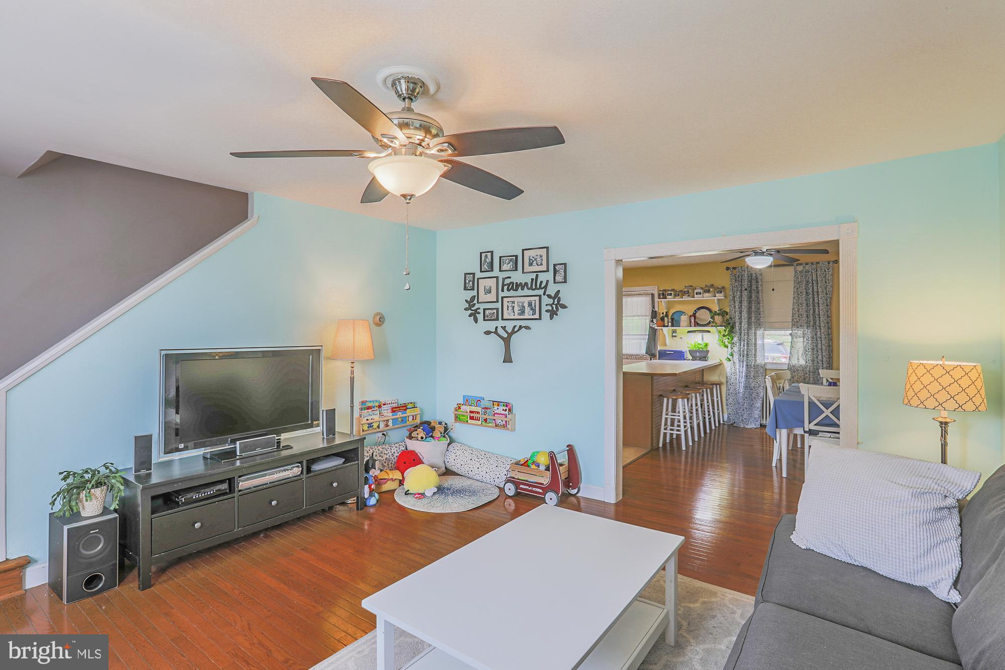 1738 Pin Oak Road Baltimore, MD 21234 - Photo 5 of 29