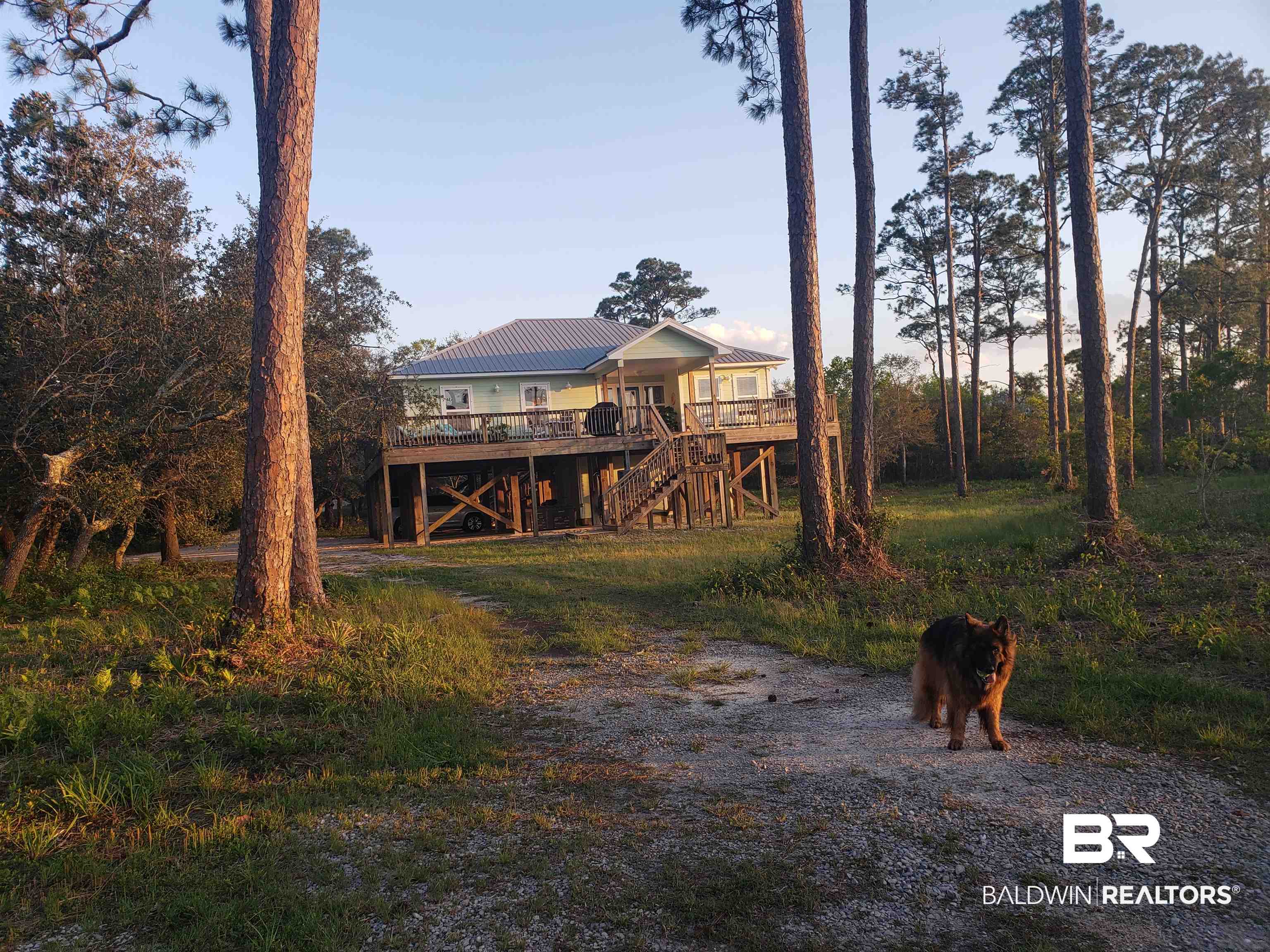 28633 Sampson Avenue Orange Beach, AL 36561 - Photo 2 of 17
