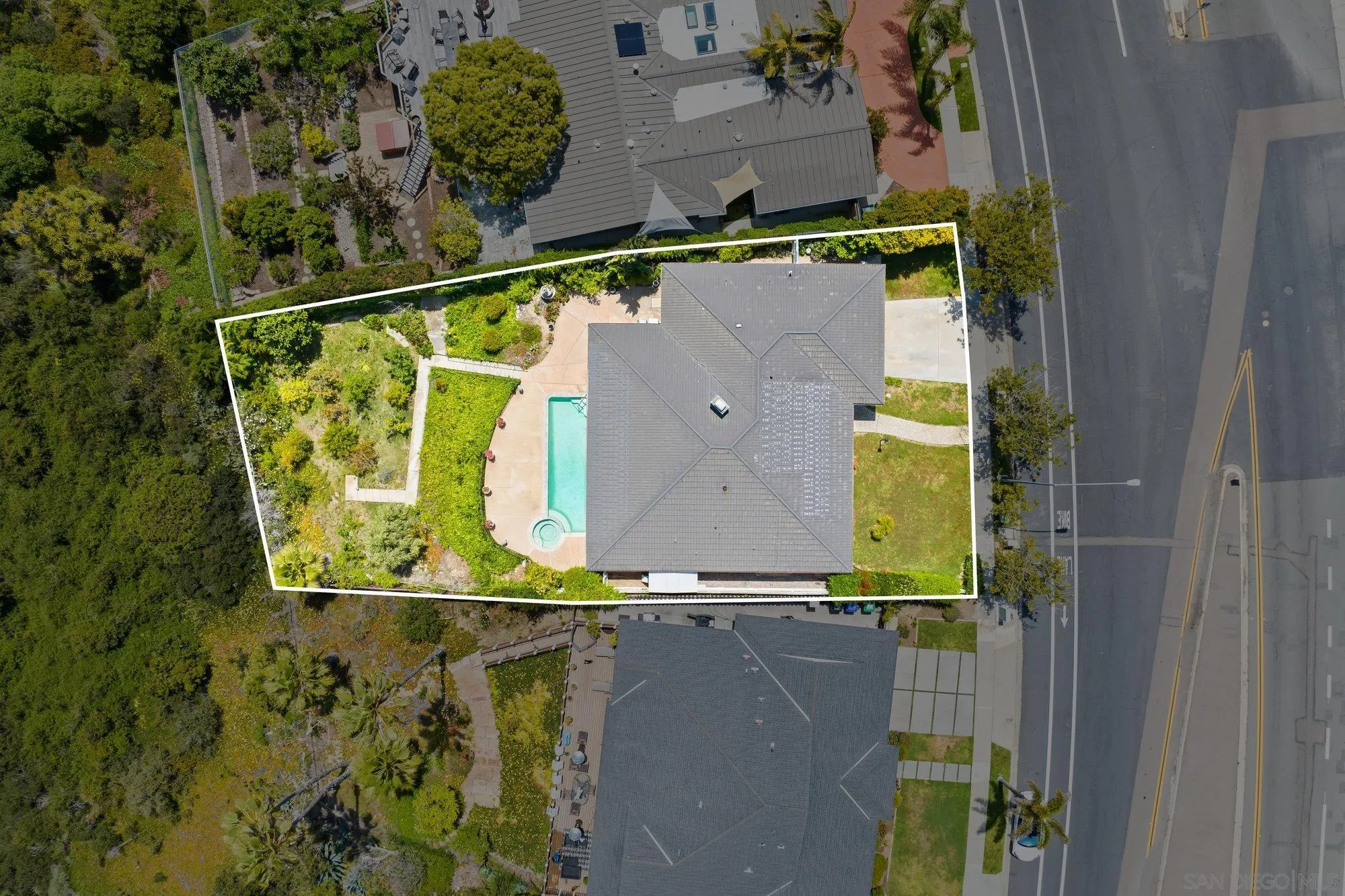 5903 Soledad Mountain Road La Jolla, CA 92037 - Photo 41 of 44 an aerial view of a house with a yard