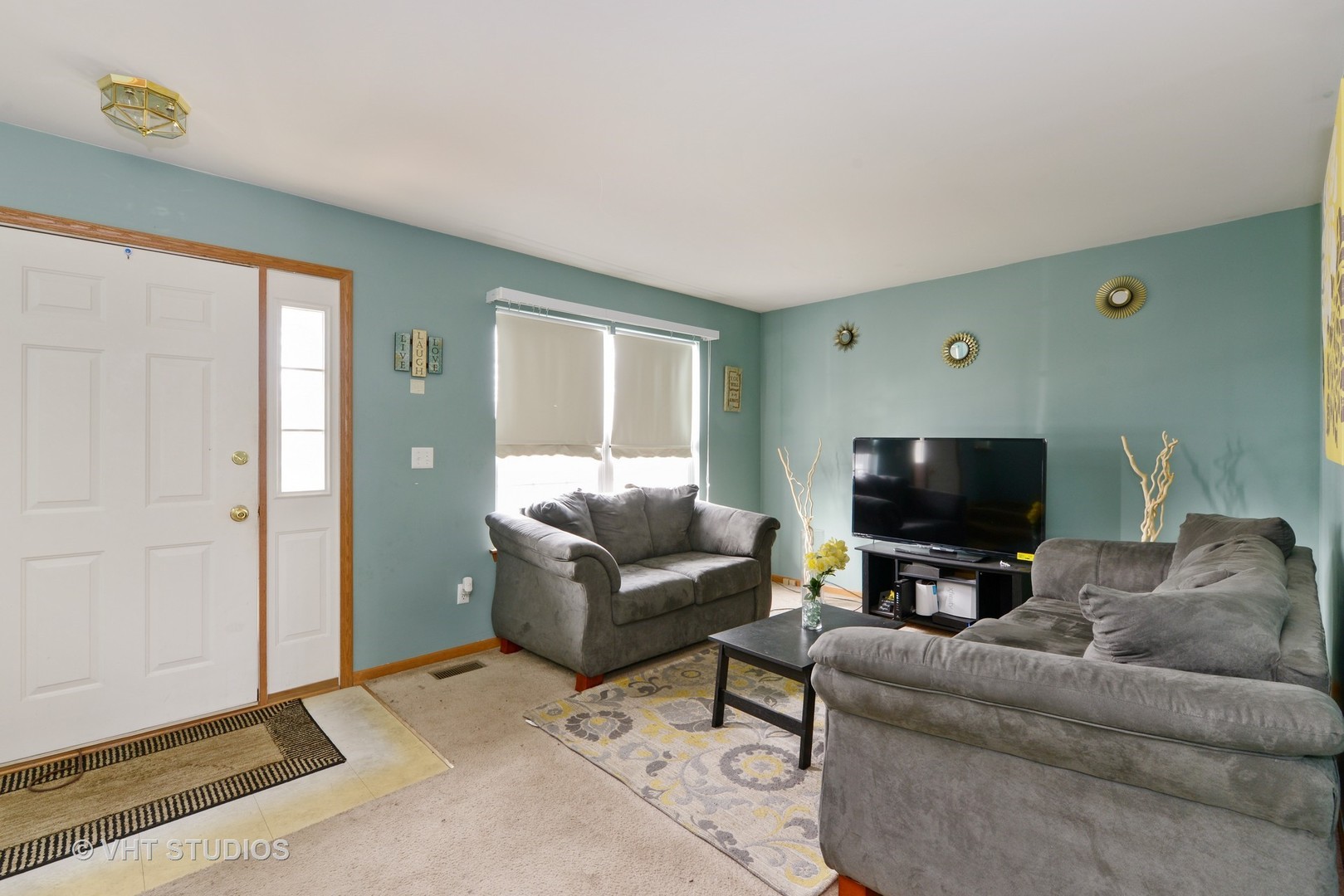 763 Ridge Drive DeKalb, IL 60115 - Photo 2 of 10