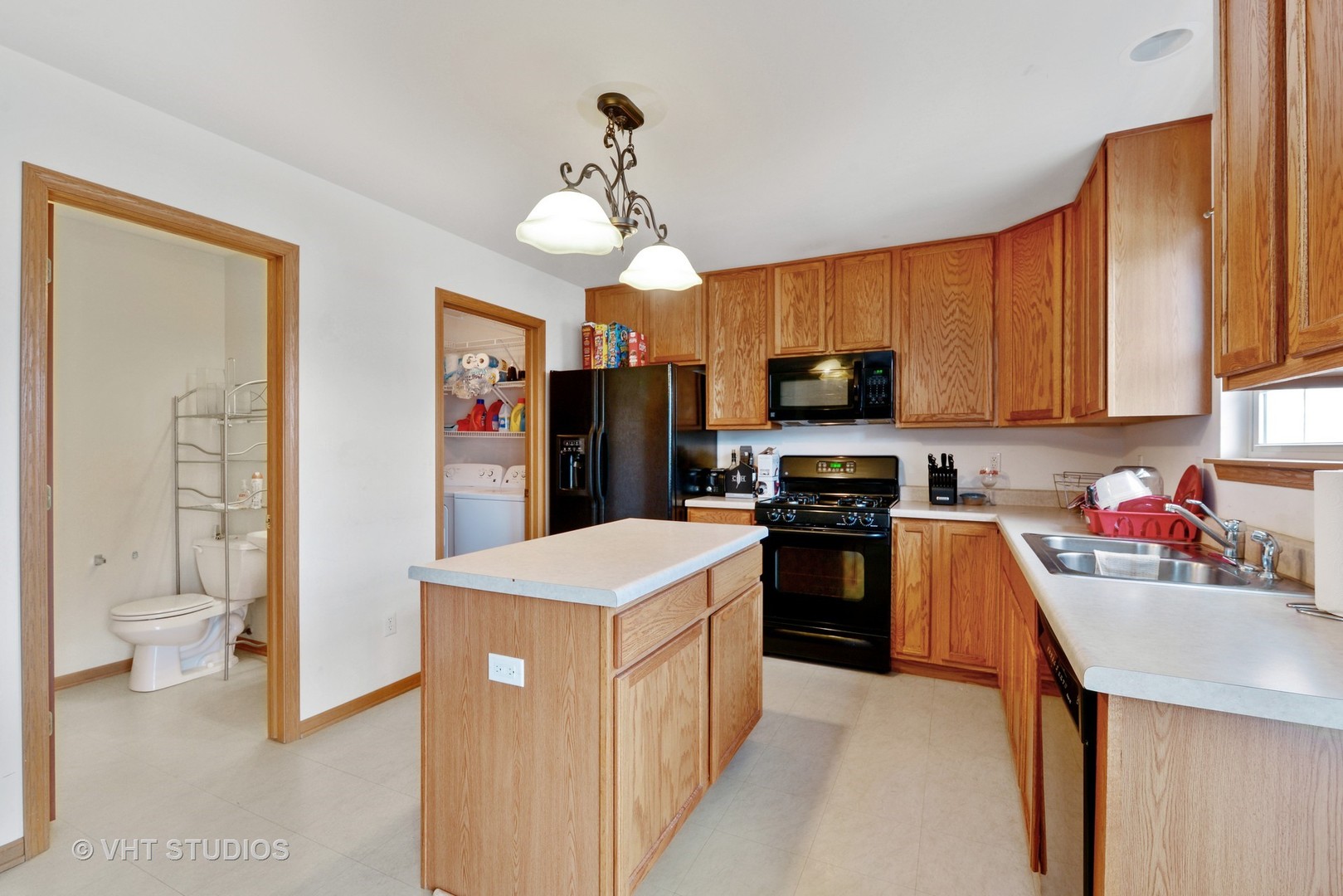 763 Ridge Drive DeKalb, IL 60115 - Photo 4 of 10