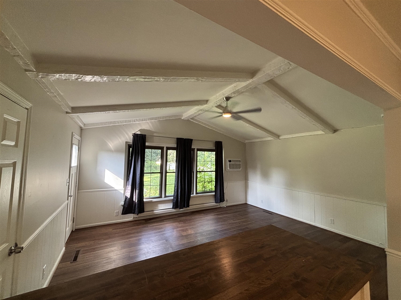 233 Monroe Street, Unit : A Brooklyn, MI 49230 - Photo 5 of 14
