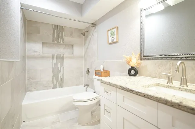 $3,200 | 1610 St James Drive, Carrollton, TX 75007