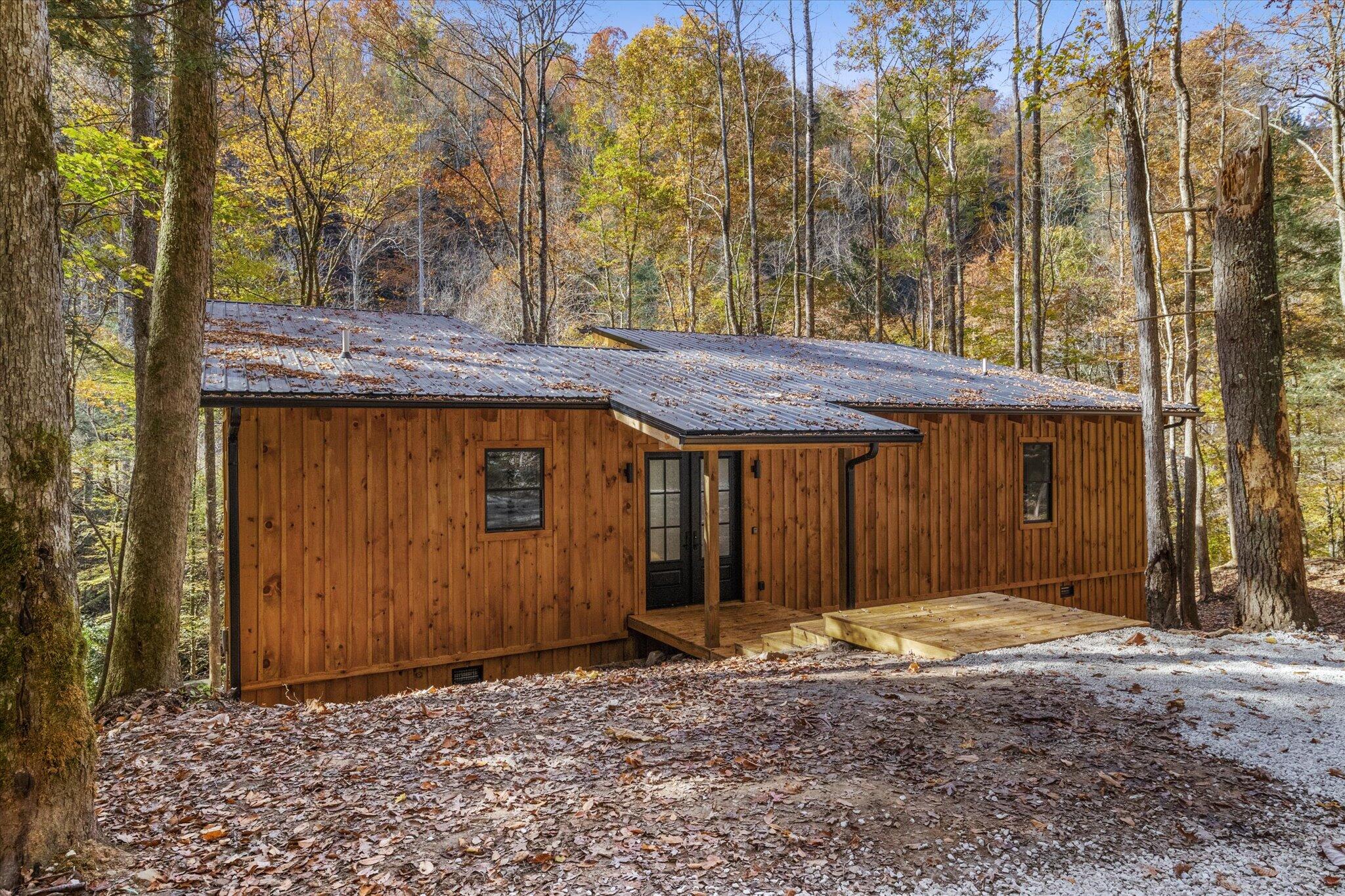154 Silver Mine Pine Ridge, KY 41360 - Photo 18 of 39 01-MG_1571