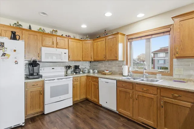 $369,900 | 1320 North High Street, Lake City, MN 55041