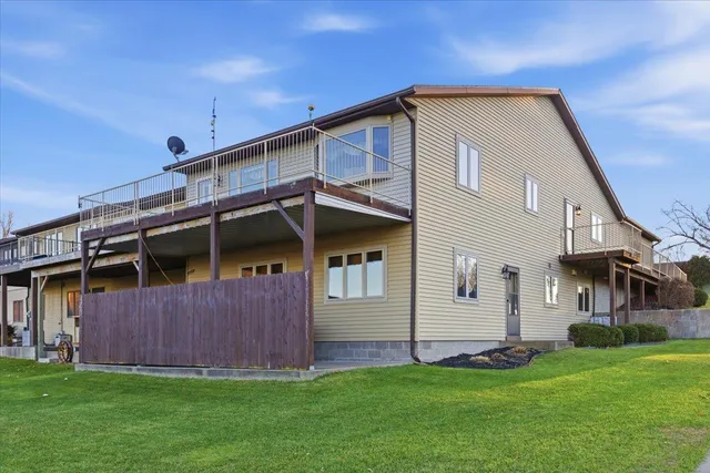 $369,900 | 1320 North High Street, Lake City, MN 55041