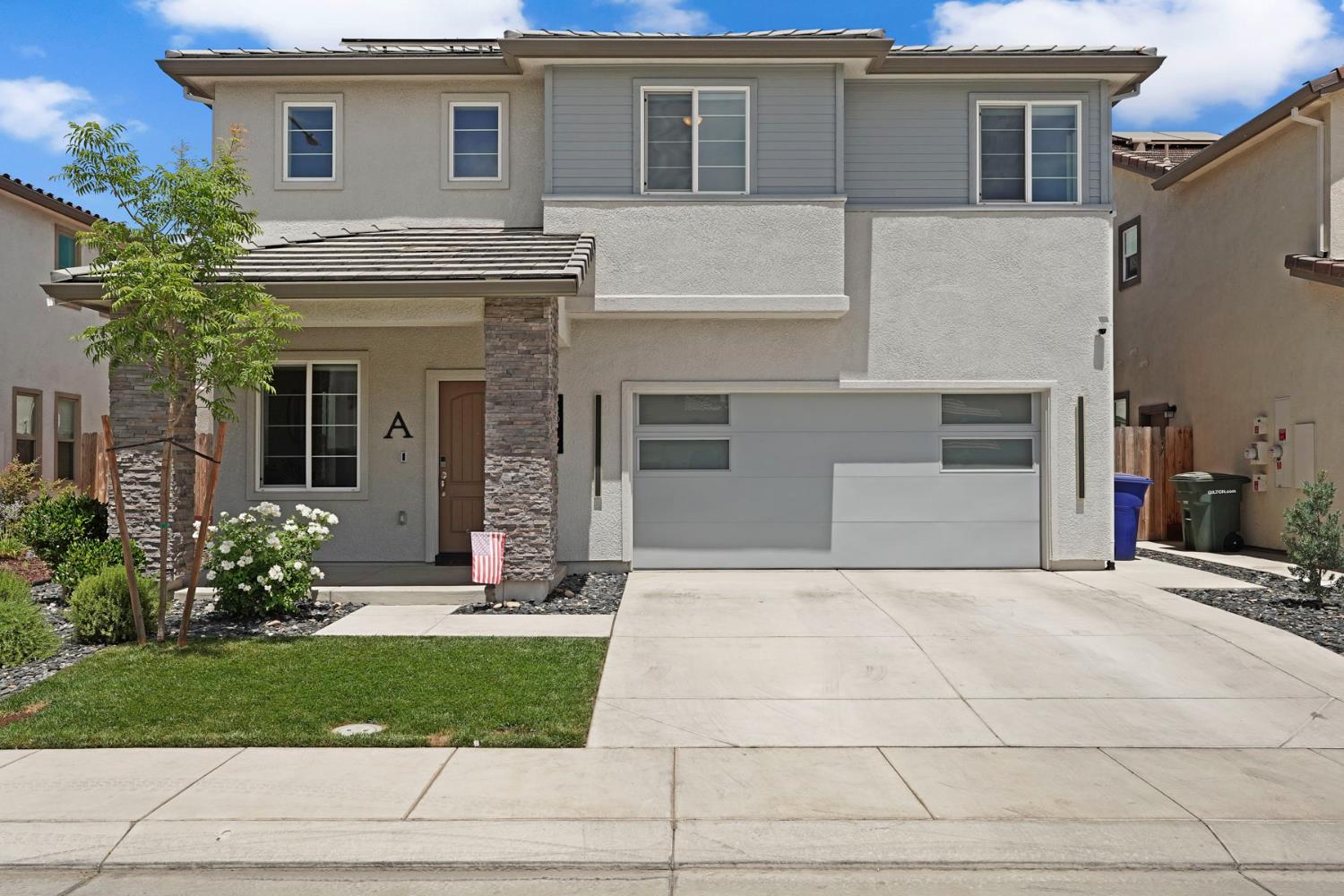 1517 Luminous Street Modesto, CA 95356 - Photo 2 of 20