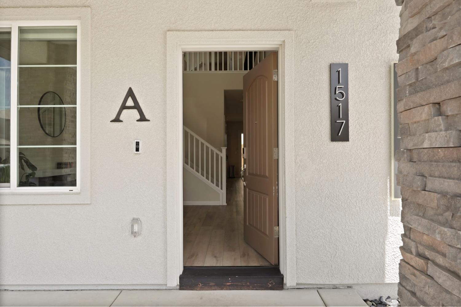 1517 Luminous Street Modesto, CA 95356 - Photo 3 of 20