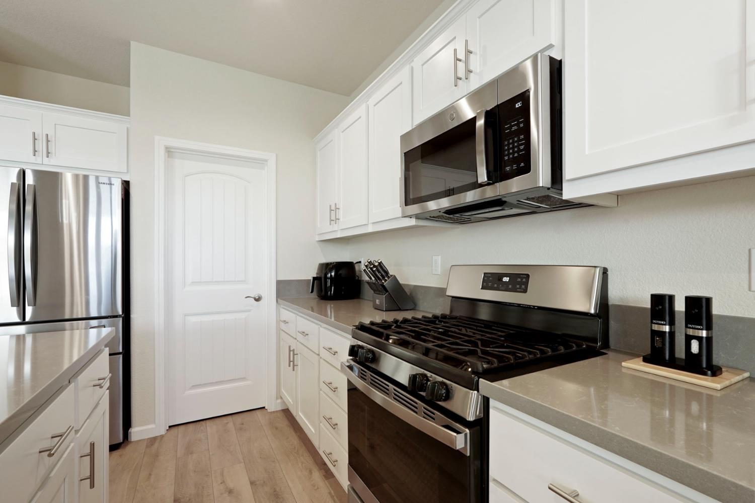 1517 Luminous Street Modesto, CA 95356 - Photo 10 of 20