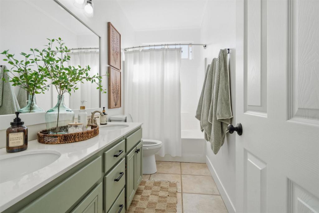 17043 Harvest Point Way Ramona, CA 92065 - Photo 22 of 34