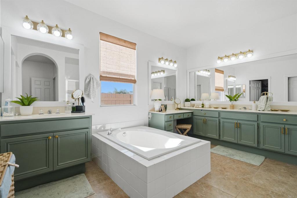 17043 Harvest Point Way Ramona, CA 92065 - Photo 25 of 34