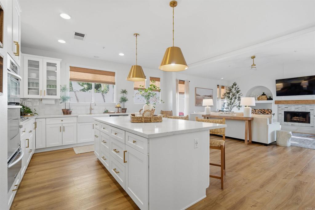 17043 Harvest Point Way Ramona, CA 92065 - Photo 5 of 34 Kitchen