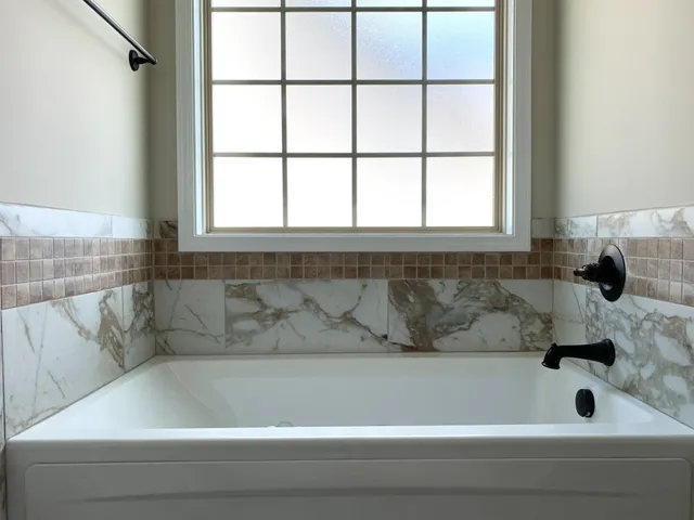 $2,295 | 2002 Jackie Lorraine Drive, Clarksville, TN 37042