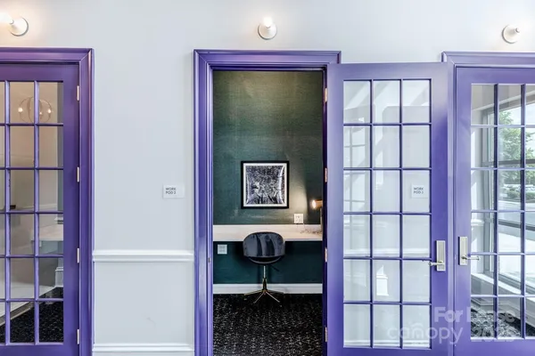 $1,477 | 101 West Morehead Street, Unit S1B, Charlotte, NC 28202