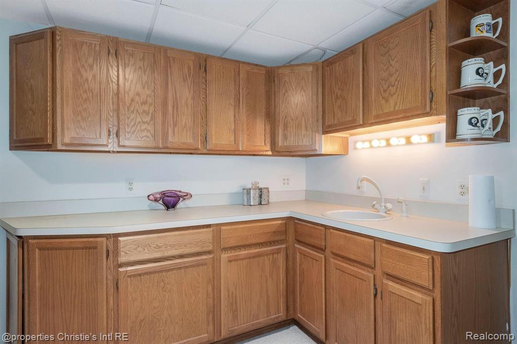 39966 Crosswinds Road Novi, MI 48375 - Photo 15 of 24