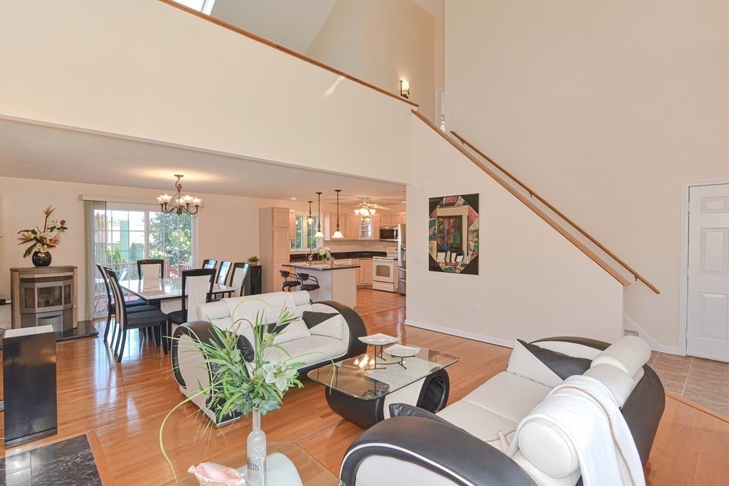 4 Valente Drive Worcester, MA 01604 - Photo 14 of 42