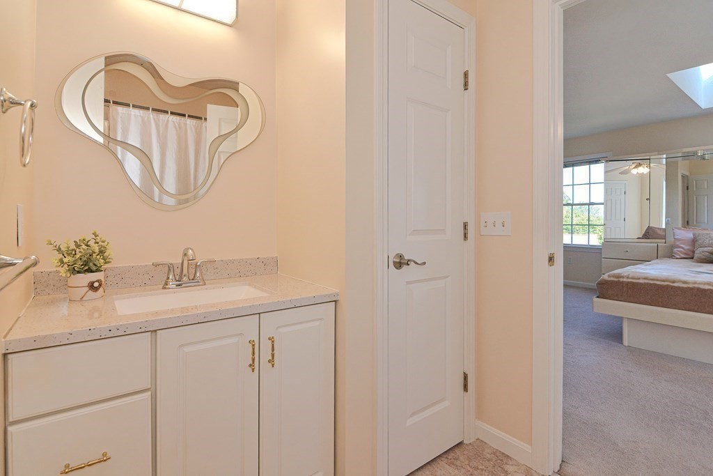 4 Valente Drive Worcester, MA 01604 - Photo 23 of 42